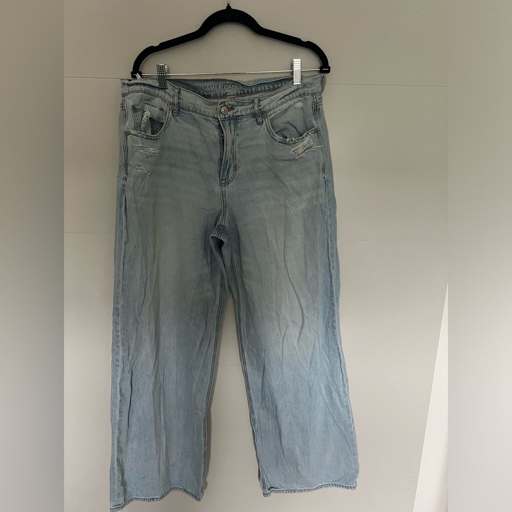 low rise baggy skater jeans from american eagle, light wash with distressing